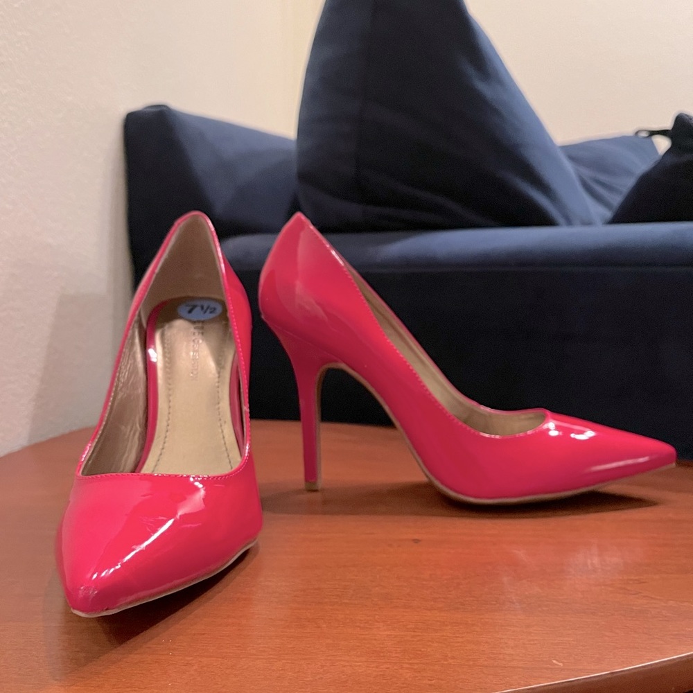 Hot Pink Pumps - BCBG Generation - Size 7.5